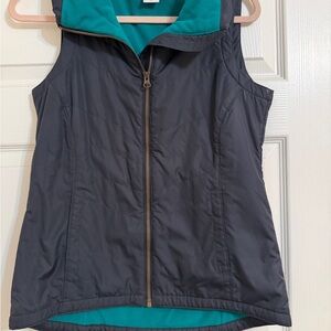 Columbia Women's Dark Gray Vest with Teal Lining